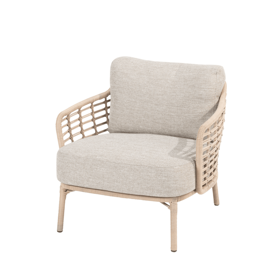 4SO Como Outdoor Lounge Set with Footstool & Finn Teak Tables