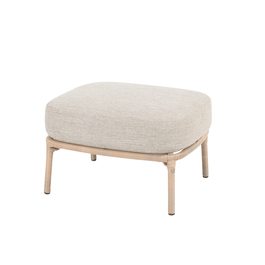 4SO Como Outdoor Lounge Set with Footstool & Finn Teak Tables