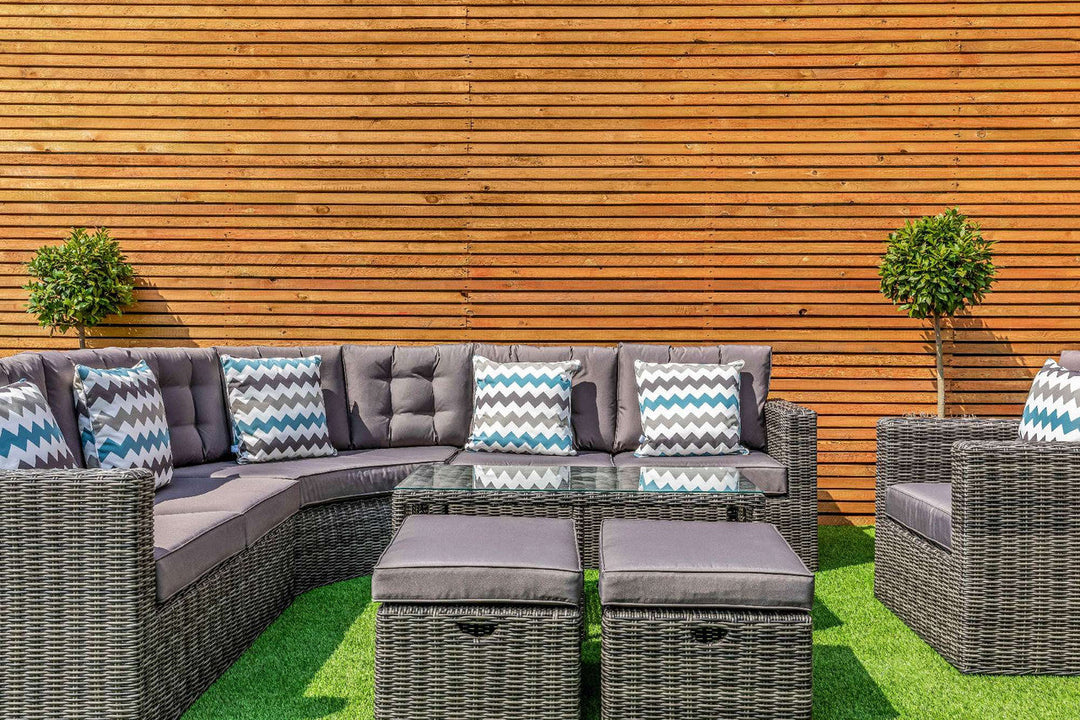 Grace Bay Casual Corner Set With Coffee Table