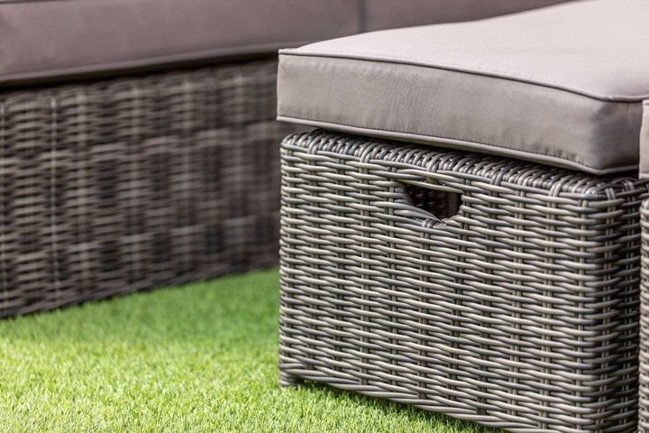 Grace Bay Casual Corner Set With Coffee Table