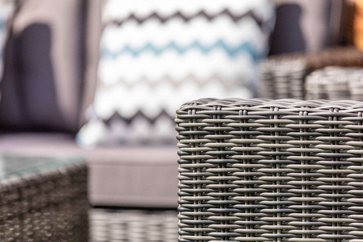 Grace Bay Casual Corner Set With Coffee Table