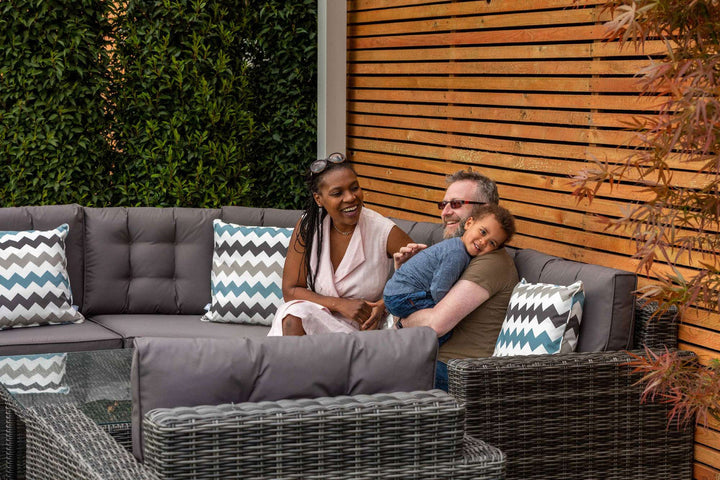 Grace Bay Casual Corner Set With Coffee Table