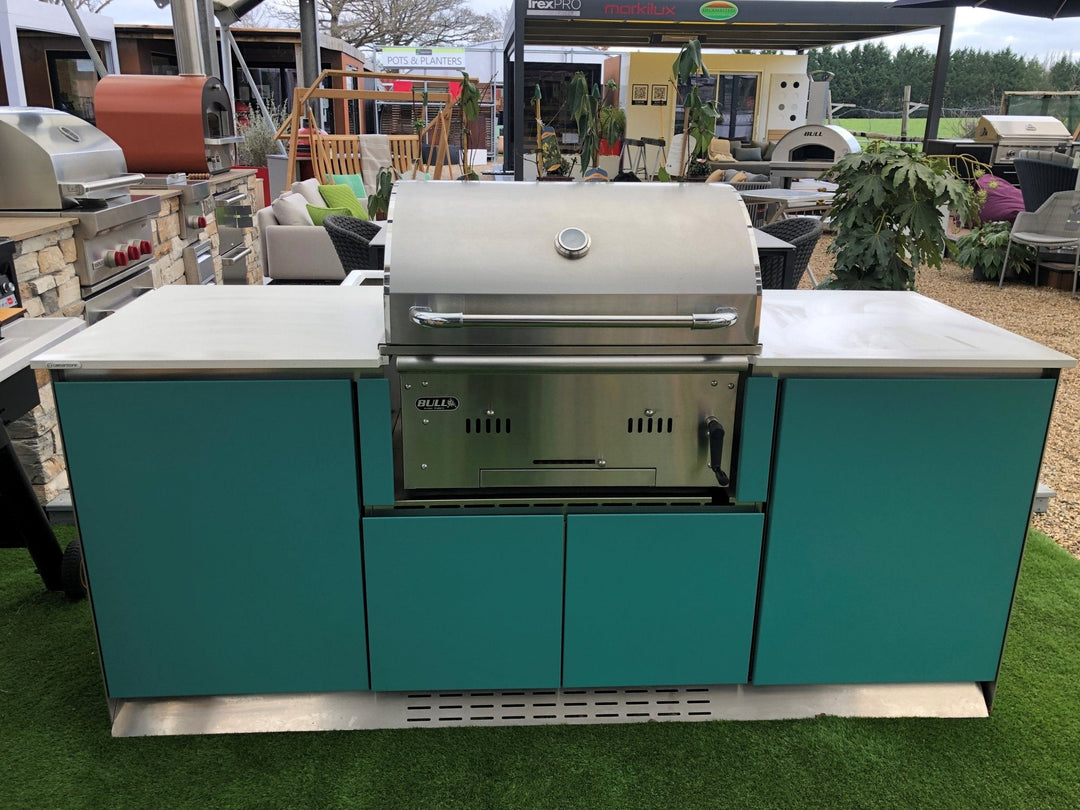 Ex-Display OF kitchen with Bull Bison Charcoal Grill (including delivery & local installation)