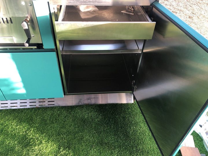 Ex-Display OF kitchen with Bull Bison Charcoal Grill (including delivery & local installation)