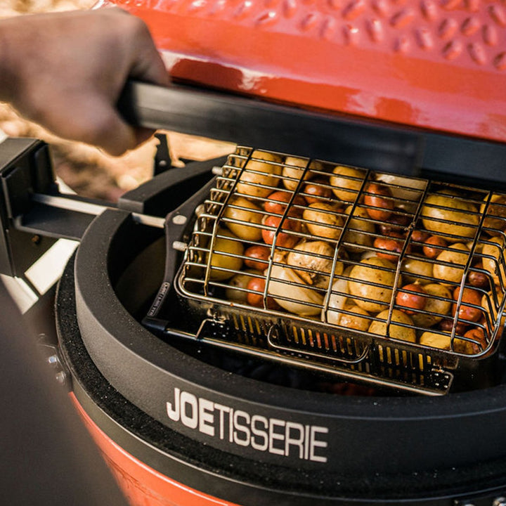 Kamado Joe Grill with Voyager Pack
