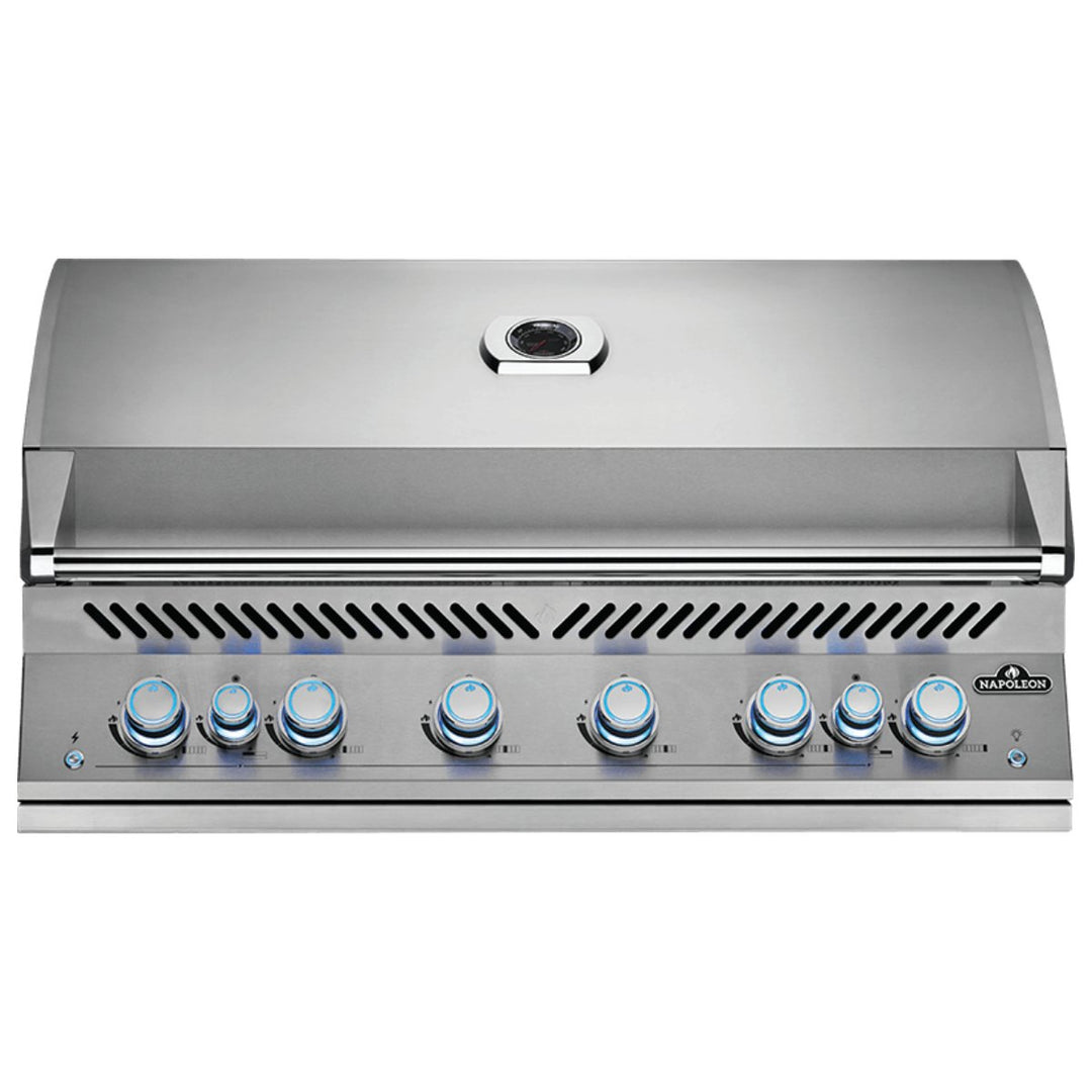 Napoleon 700 Series 44in Built-In Grill + FREE cover