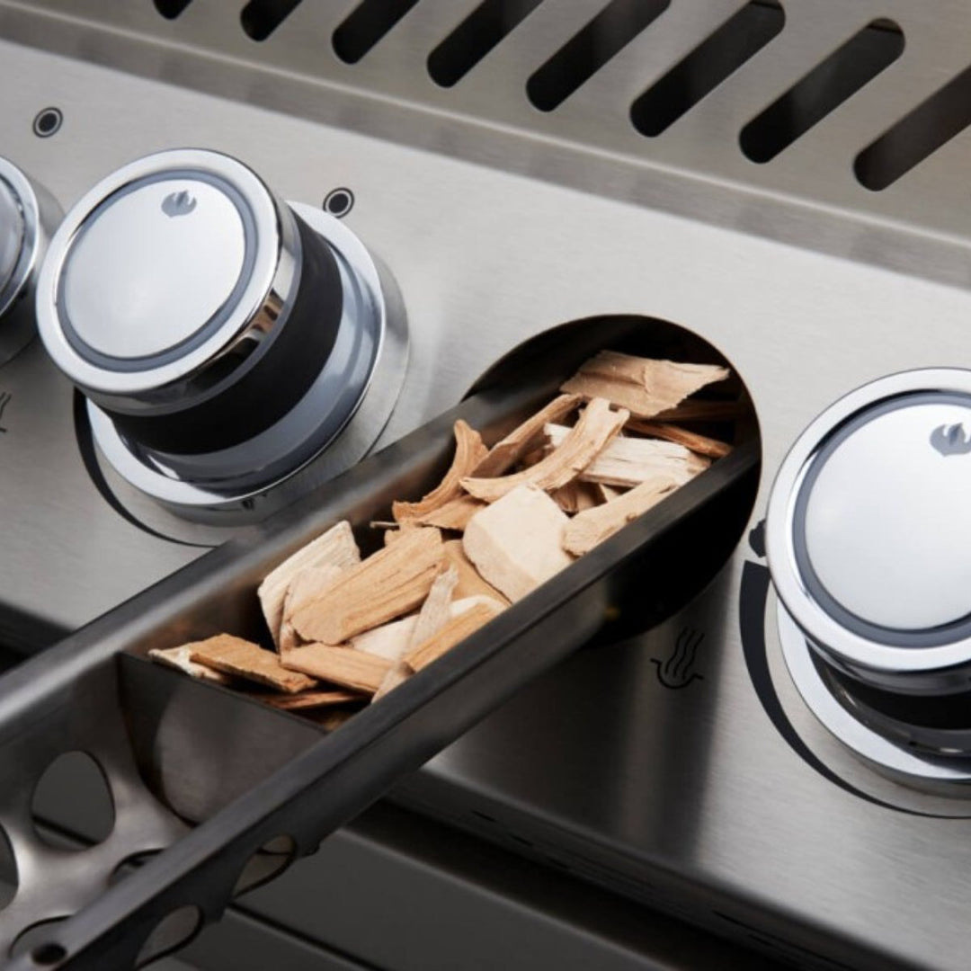 Napoleon Prestige Pro 665 Built-In Grill + FREE cover