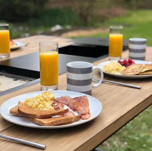 Vuestro The Montana Grill Table 1.8m